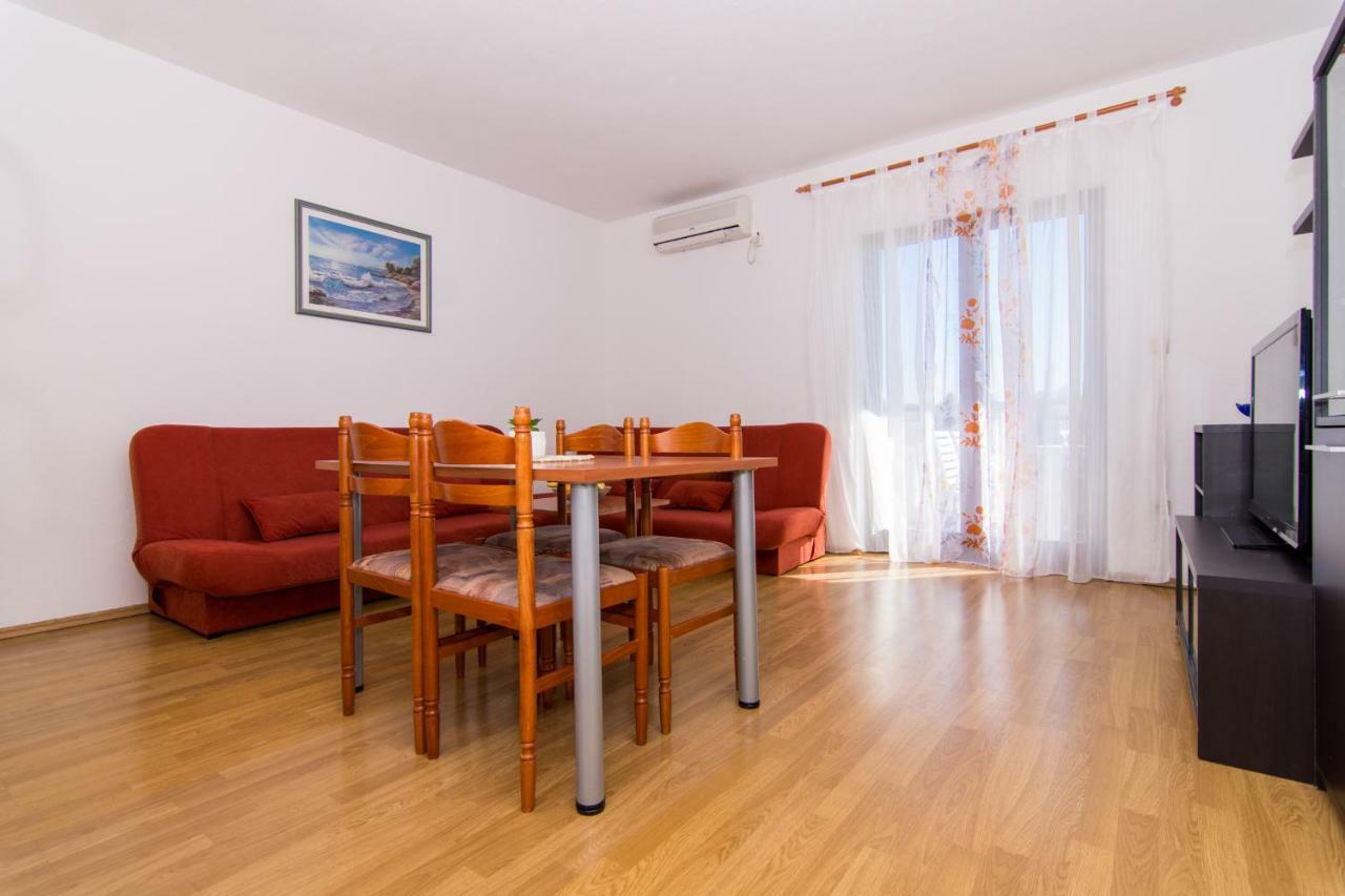 Apartments Jozic Seget Vranjica Luaran gambar