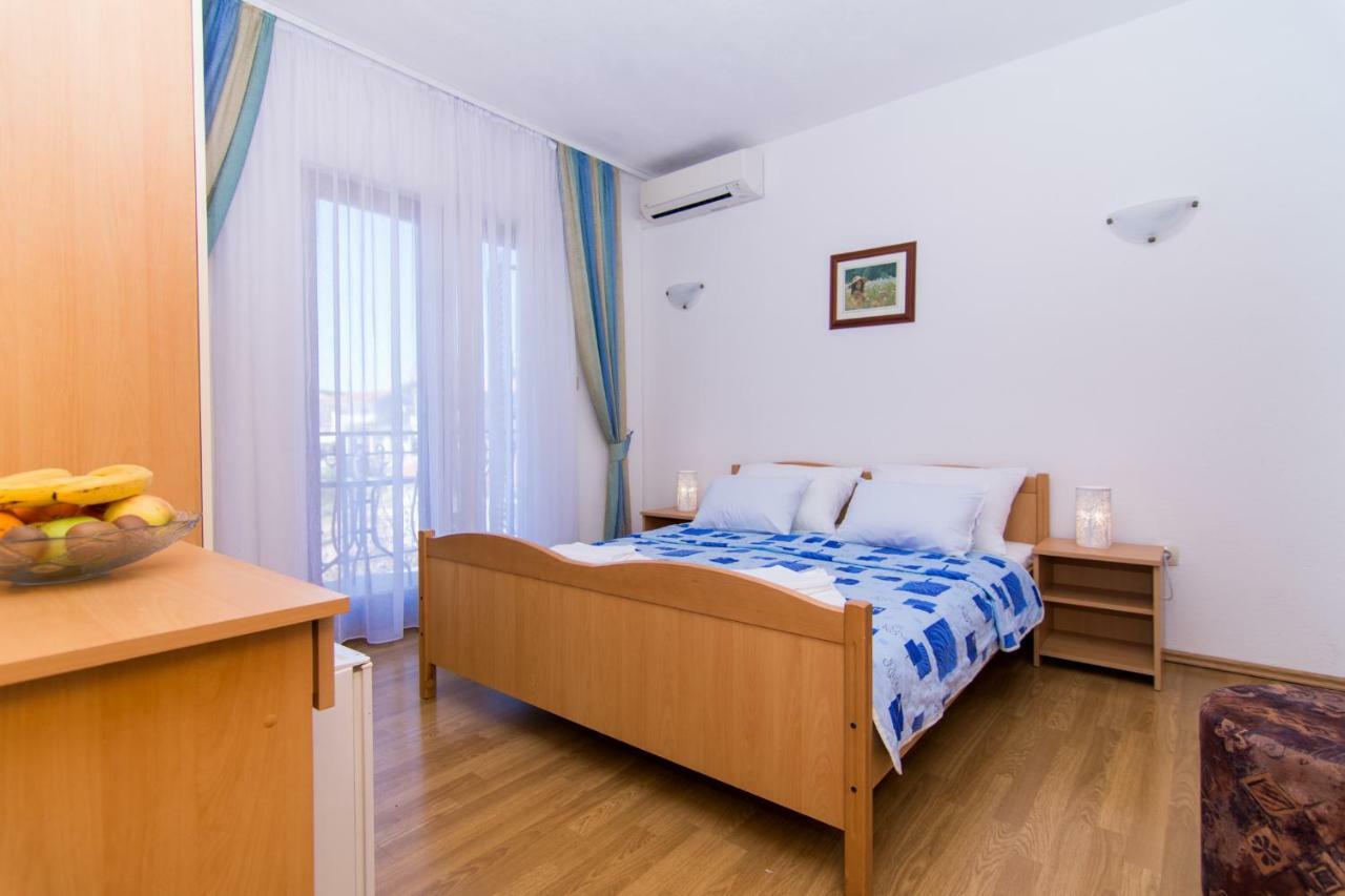 Apartments Jozic Seget Vranjica Luaran gambar