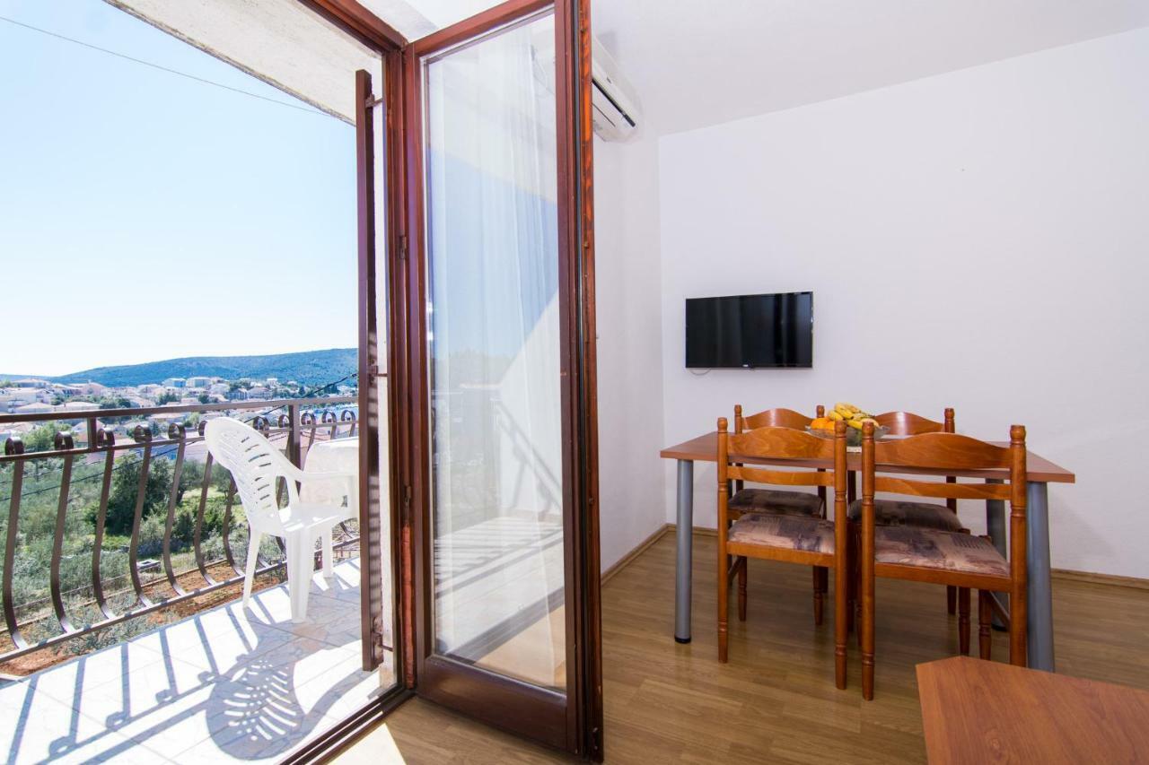 Apartments Jozic Seget Vranjica Luaran gambar