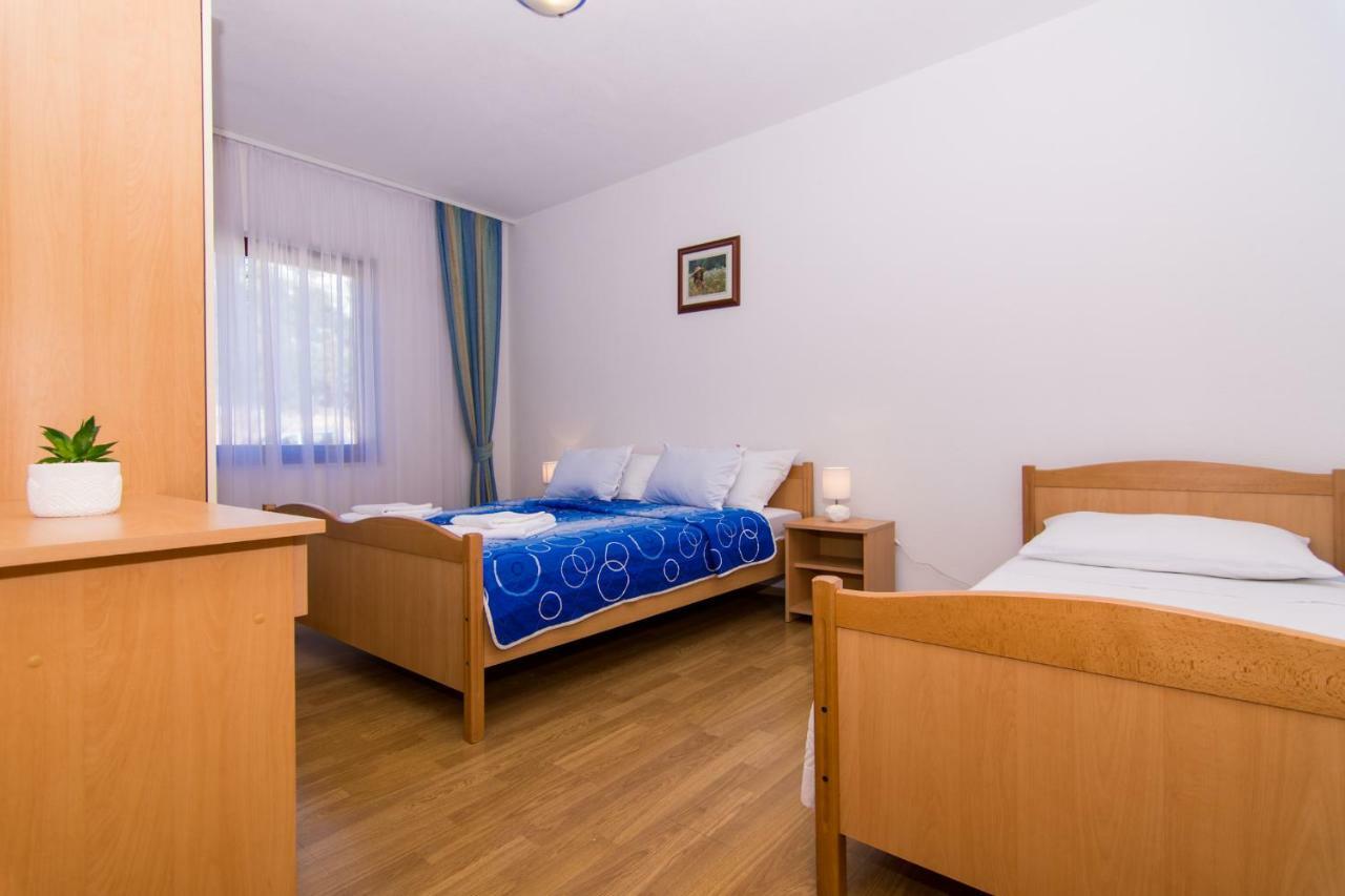 Apartments Jozic Seget Vranjica Luaran gambar
